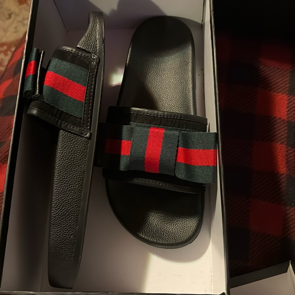 gg bow slides